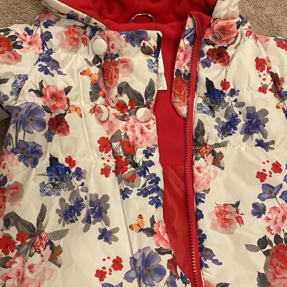 R 1881 ROTHSCHILD  Floral Baby Snowsuit 6-… - Picture 4 of 5